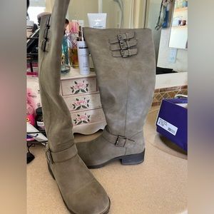 Madden Girl Boots 8.5